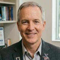 Dr. Mark Henderson Headshot